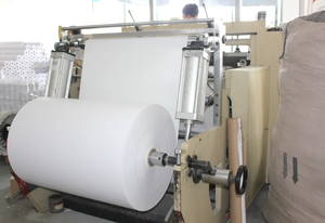 Rollo de papel jumbo térmico crudo de tamaño personalizado